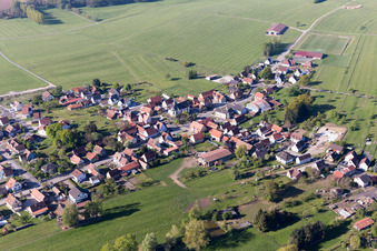 Vue aérienne de Hegeney dans le département Bas Rhin, France