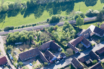 Uttenhoffen dans le département Bas Rhin, France depuis l'avion