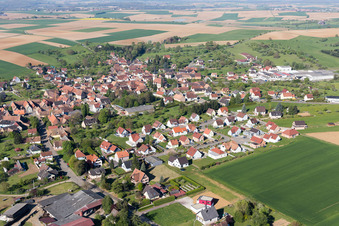Vue aérienne de Mietesheim dans le département Bas Rhin, France