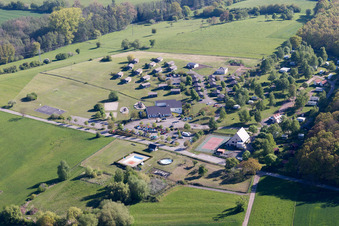 Zinswiller dans le département Bas Rhin, France d'un drone