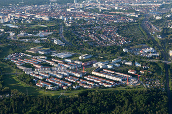 Quartier Oberreut in Karlsruhe dans le département Bade-Wurtemberg, Allemagne d'en haut