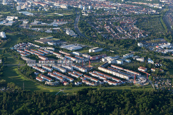 Quartier Oberreut in Karlsruhe dans le département Bade-Wurtemberg, Allemagne vue d'en haut