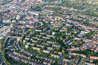 Vue aérienne de Sur les salaires à le quartier Durlach in Karlsruhe dans le département Bade-Wurtemberg, Allemagne