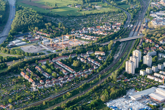 Vue aérienne de Chantier de construction du DM-Dialogicum à le quartier Durlach in Karlsruhe dans le département Bade-Wurtemberg, Allemagne