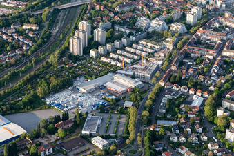 Vue aérienne de Killisfeldstr à le quartier Durlach in Karlsruhe dans le département Bade-Wurtemberg, Allemagne