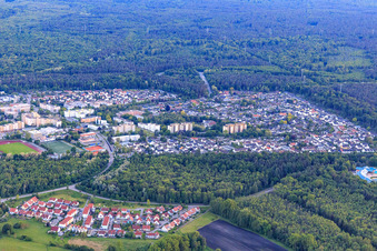 Vue aérienne de Quartier de Dorschberg vu du nord à Wörth am Rhein dans le département Rhénanie-Palatinat, Allemagne