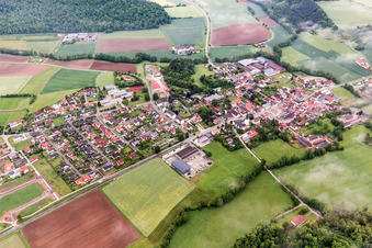 Vue aérienne de Quartier Untersteinbach in Rauhenebrach dans le département Bavière, Allemagne