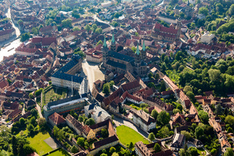 Vue aérienne de Cathédrale de Bamberg sur la Domplatz à Bamberg dans le département Bavière, Allemagne