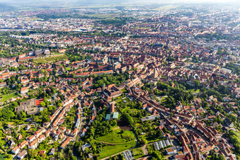 Vue aérienne de Vieille ville à Bamberg dans le département Bavière, Allemagne