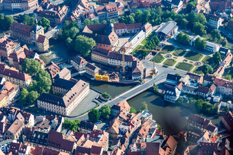 Vue aérienne de Bureau d'arpentage du Bischofsmühlbrücke à Bamberg dans le département Bavière, Allemagne