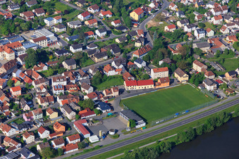 Vue aérienne de Terrain de sport du FC Bischberg eV à Bischberg dans le département Bavière, Allemagne