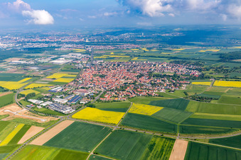 Vue oblique de Du sud-est à Gochsheim dans le département Bavière, Allemagne
