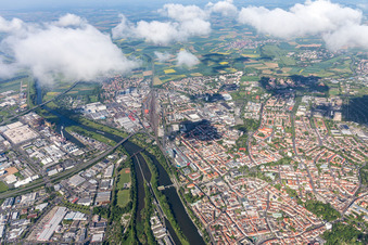 Photographie aérienne de Vue sur la ville sur les rives du Main à Schweinfurt dans le département Bavière, Allemagne
