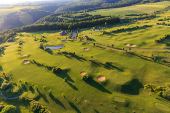 Photographie aérienne de Terrain de golf du Golfclub Haßberge eV à le quartier Steinbach in Ebelsbach dans le département Bavière, Allemagne
