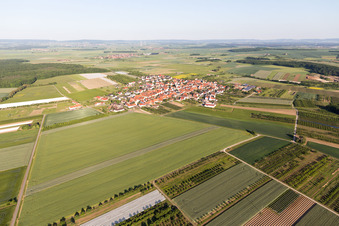 Quartier Lindach in Kolitzheim dans le département Bavière, Allemagne d'un drone