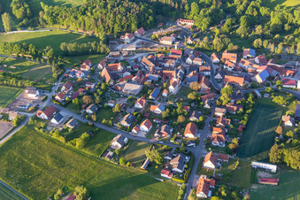 Vue aérienne de Quartier Füttersee in Geiselwind dans le département Bavière, Allemagne