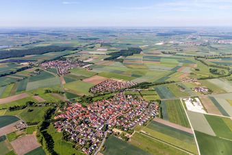 Photographie aérienne de Champs agricoles et terres agricoles à Sulzheim dans le département Bavière, Allemagne