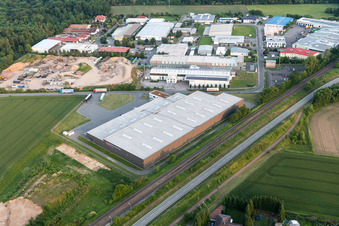 Vue aérienne de Entrepôts et bâtiments d'expédition de la société Eichenlaub Logistik GmbH à Rohrbach dans le département Rhénanie-Palatinat, Allemagne
