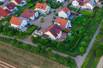 Bas-Rappenfeld à le quartier Mörlheim in Landau in der Pfalz dans le département Rhénanie-Palatinat, Allemagne vue du ciel