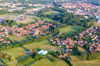 Quartier Altenstadt in Wissembourg dans le département Bas Rhin, France du point de vue du drone