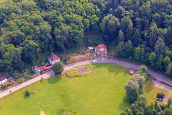 Vue oblique de Lieu de la première unification européenne à le quartier Sankt Germanshof in Bobenthal dans le département Rhénanie-Palatinat, Allemagne