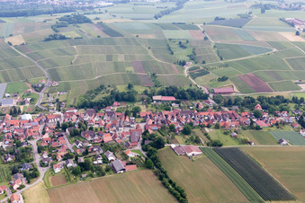 Image drone de Steinseltz dans le département Bas Rhin, France