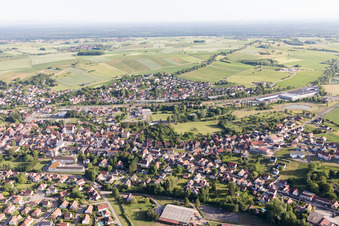 Retschwiller dans le département Bas Rhin, France depuis l'avion