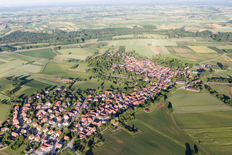 Hunspach dans le département Bas Rhin, France vue d'en haut