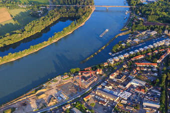Vue aérienne de Chantier de construction du développement résidentiel AM FLUSS au Vieux-Port Speyer à Speyer dans le département Rhénanie-Palatinat, Allemagne