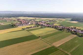 Enregistrement par drone de Schleithal dans le département Bas Rhin, France