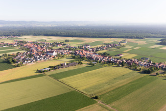 Schleithal dans le département Bas Rhin, France d'un drone
