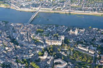 Blois dans le département Loir et Cher, France d'en haut