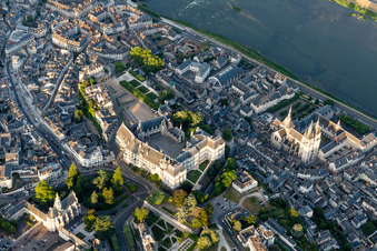 Blois dans le département Loir et Cher, France vue d'en haut