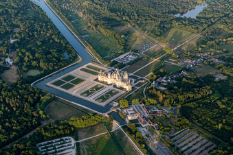 Chambord dans le département Loir et Cher, France vue du ciel