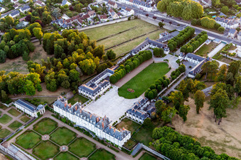 Vue oblique de Parc du Château de Menars sur la Loire à Menars dans le département Loir et Cher, France