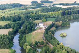 Photographie aérienne de Naveil dans le département Loir et Cher, France