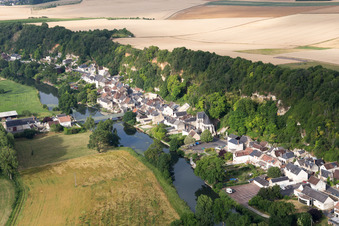 Saint-Rimay dans le département Loir et Cher, France vue du ciel