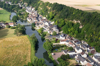 Enregistrement par drone de Saint-Rimay dans le département Loir et Cher, France
