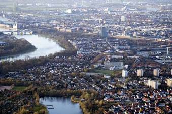Vue aérienne de Indenhof, Almenhof vu du sud avec Stollenwörthweier à le quartier Niederfeld in Mannheim dans le département Bade-Wurtemberg, Allemagne