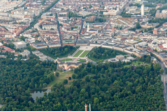 Vue aérienne de Parc du Château à le quartier Innenstadt-West in Karlsruhe dans le département Bade-Wurtemberg, Allemagne