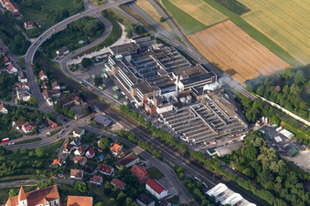 Vue aérienne de Sites de l'usine RUD Ketten Rieger & Dietz GmbH u. Cie KG à le quartier Unterkochen in Aalen dans le département Bade-Wurtemberg, Allemagne