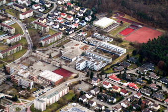 Vue aérienne de Quartier du Dorschberg avec l'IGS Wörth et l'école primaire du Dorschberg à Wörth am Rhein dans le département Rhénanie-Palatinat, Allemagne
