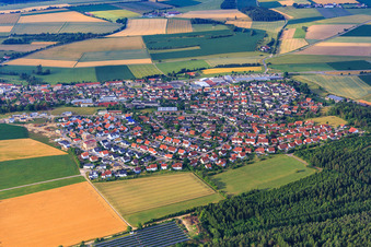 Vue aérienne de Aperçu des villes du nord à Neresheim dans le département Bade-Wurtemberg, Allemagne