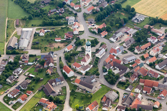 Vue aérienne de Saint Sola à le quartier Kösingen in Neresheim dans le département Bade-Wurtemberg, Allemagne