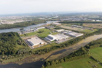 Vue aérienne de Zone industrielle d'Oberwald vue du nord-ouest à Wörth am Rhein dans le département Rhénanie-Palatinat, Allemagne