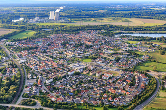 Vue aérienne de Vue de la ville depuis le sud à Philippsburg dans le département Bade-Wurtemberg, Allemagne