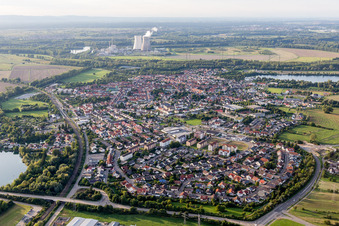 Vue aérienne de Centrale nucléaire vue de l'est à Philippsburg dans le département Bade-Wurtemberg, Allemagne