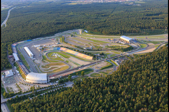Vue aérienne de Voie des stands au Motodrom Hockenheimring Bade-Wurtemberg à Hockenheim dans le département Bade-Wurtemberg, Allemagne