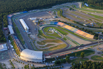Photographie aérienne de Voie des stands au Motodrom Hockenheimring Bade-Wurtemberg à Hockenheim dans le département Bade-Wurtemberg, Allemagne