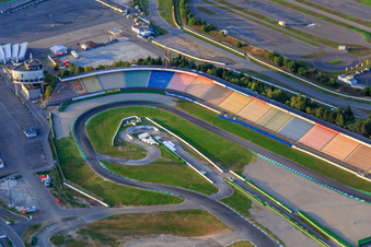 Vue aérienne de Tribune principale du Hockenheimring Bade-Wurtemberg à Hockenheim dans le département Bade-Wurtemberg, Allemagne